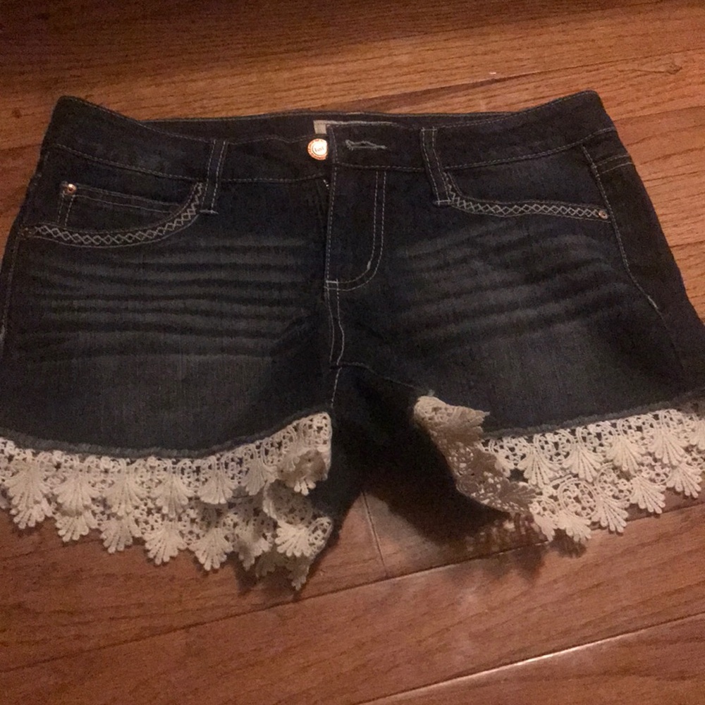 New lei jean shorts